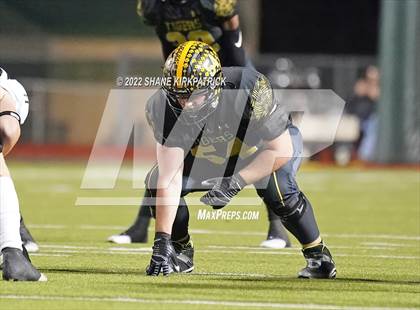 Thumbnail 3 in Grandview vs. Malakoff (3A Division 1 Region 2 Quarterfinal) photogallery.