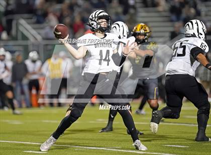 Thumbnail 3 in Grandview vs. Malakoff (3A Division 1 Region 2 Quarterfinal) photogallery.