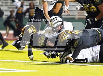 Thumbnail 3 in Grandview vs. Malakoff (3A Division 1 Region 2 Quarterfinal) photogallery.