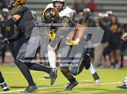 Thumbnail 1 in Grandview vs. Malakoff (3A Division 1 Region 2 Quarterfinal) photogallery.