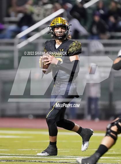 Thumbnail 3 in Grandview vs. Malakoff (3A Division 1 Region 2 Quarterfinal) photogallery.