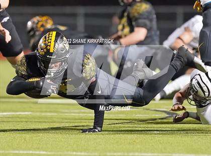 Thumbnail 1 in Grandview vs. Malakoff (3A Division 1 Region 2 Quarterfinal) photogallery.