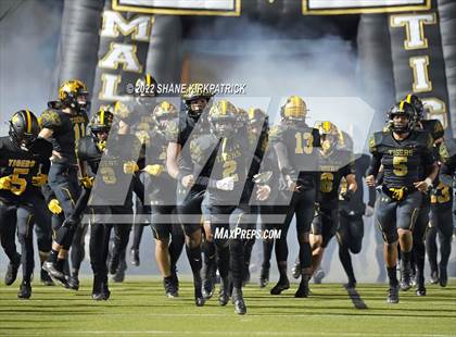 Thumbnail 3 in Grandview vs. Malakoff (3A Division 1 Region 2 Quarterfinal) photogallery.