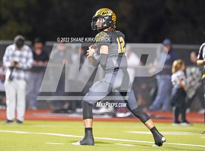 Thumbnail 3 in Grandview vs. Malakoff (3A Division 1 Region 2 Quarterfinal) photogallery.