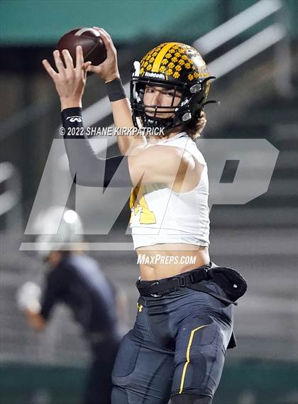 Thumbnail 1 in Grandview vs. Malakoff (3A Division 1 Region 2 Quarterfinal) photogallery.