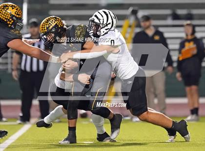 Thumbnail 3 in Grandview vs. Malakoff (3A Division 1 Region 2 Quarterfinal) photogallery.