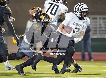 Thumbnail 1 in Grandview vs. Malakoff (3A Division 1 Region 2 Quarterfinal) photogallery.