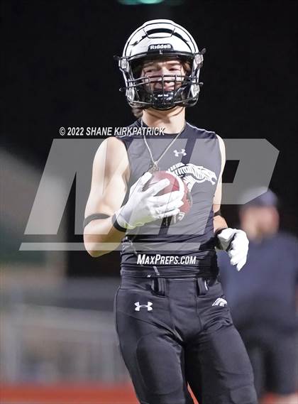 Thumbnail 3 in Grandview vs. Malakoff (3A Division 1 Region 2 Quarterfinal) photogallery.