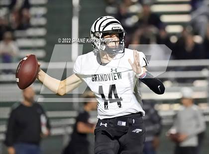 Thumbnail 2 in Grandview vs. Malakoff (3A Division 1 Region 2 Quarterfinal) photogallery.