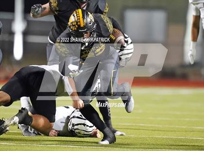 Thumbnail 3 in Grandview vs. Malakoff (3A Division 1 Region 2 Quarterfinal) photogallery.