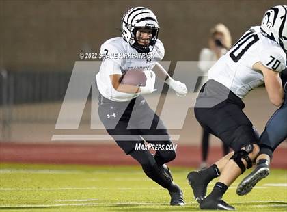 Thumbnail 3 in Grandview vs. Malakoff (3A Division 1 Region 2 Quarterfinal) photogallery.