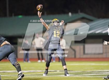 Thumbnail 2 in Grandview vs. Malakoff (3A Division 1 Region 2 Quarterfinal) photogallery.