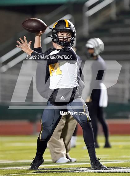 Thumbnail 1 in Grandview vs. Malakoff (3A Division 1 Region 2 Quarterfinal) photogallery.