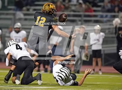 Thumbnail 2 in Grandview vs. Malakoff (3A Division 1 Region 2 Quarterfinal) photogallery.