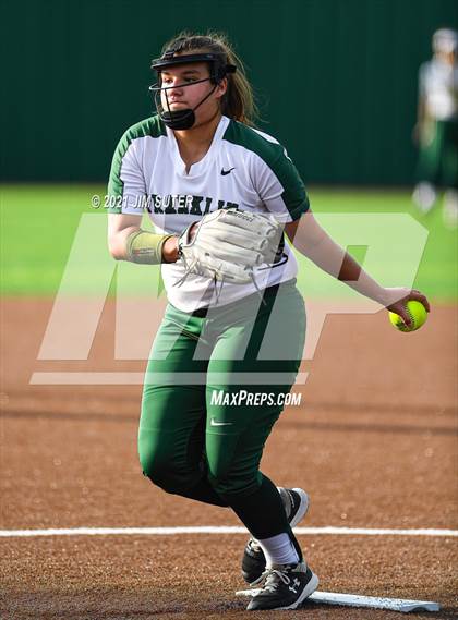 Thumbnail 2 in Caldwell vs Franklin (UIL 3A Bi-District Playoff) photogallery.