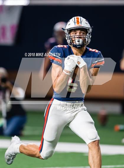 Thumbnail 1 in Independence @ Wakeland photogallery.