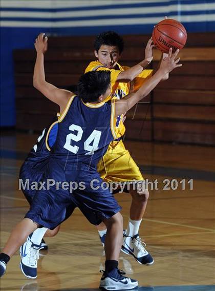 Thumbnail 2 in Alhambra vs Mountain View photogallery.