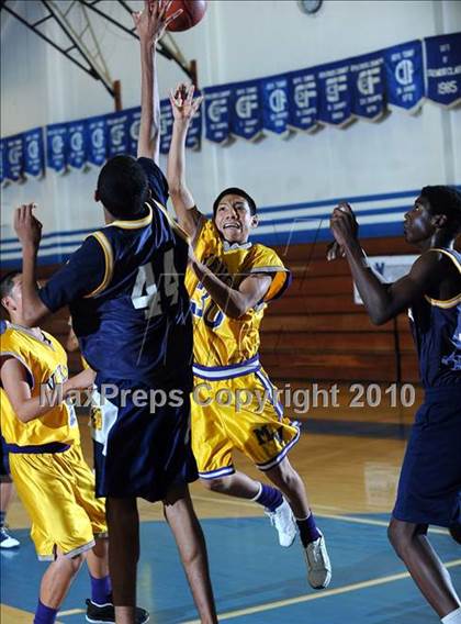 Thumbnail 2 in Alhambra vs Mountain View photogallery.
