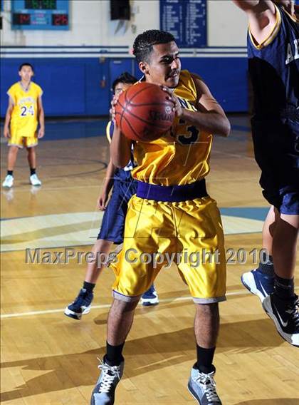 Thumbnail 1 in Alhambra vs Mountain View photogallery.