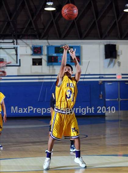 Thumbnail 1 in Alhambra vs Mountain View photogallery.