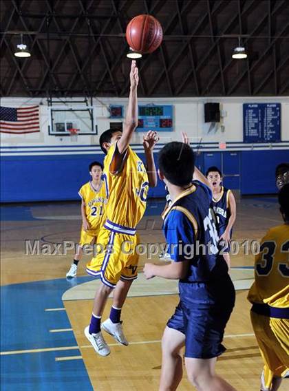 Thumbnail 1 in Alhambra vs Mountain View photogallery.