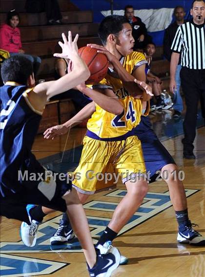 Thumbnail 1 in Alhambra vs Mountain View photogallery.