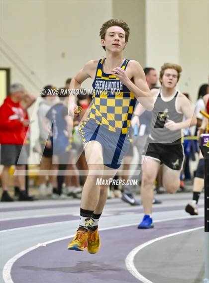 Thumbnail 2 in Taylor HSR Qualifier (4 x 800m Relay) photogallery.