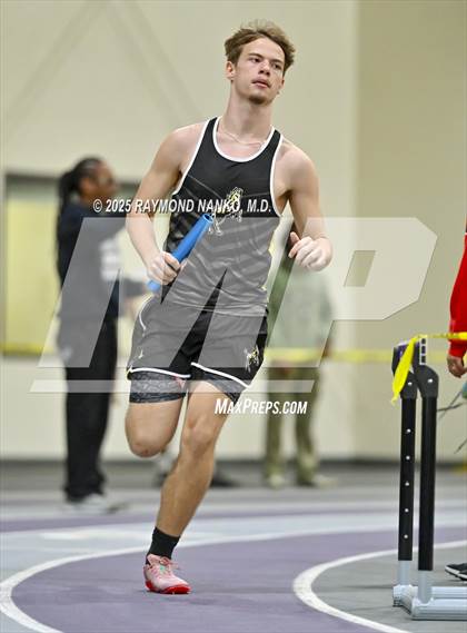 Thumbnail 2 in Taylor HSR Qualifier (4 x 800m Relay) photogallery.