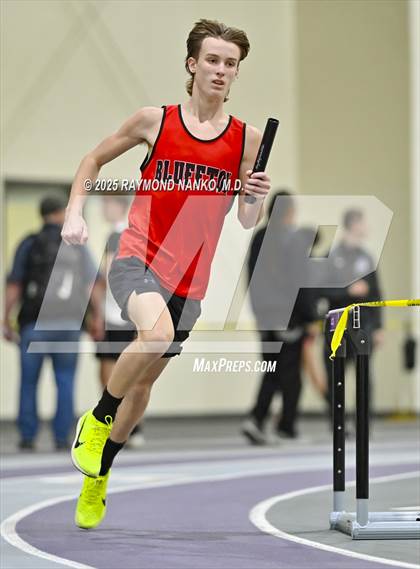 Thumbnail 3 in Taylor HSR Qualifier (4 x 800m Relay) photogallery.