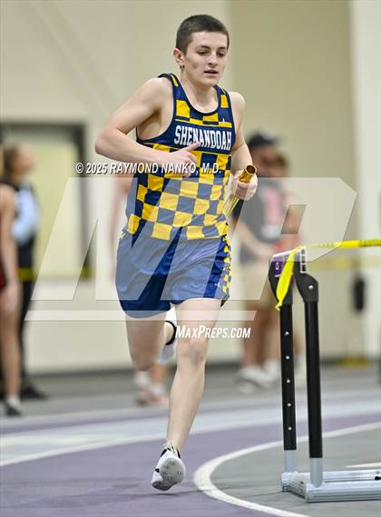 Thumbnail 3 in Taylor HSR Qualifier (4 x 800m Relay) photogallery.
