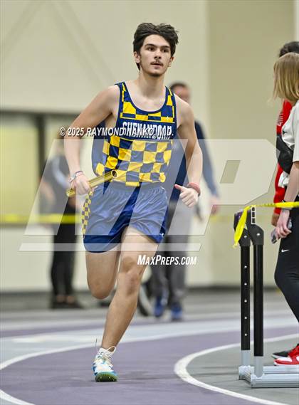 Thumbnail 2 in Taylor HSR Qualifier (4 x 800m Relay) photogallery.