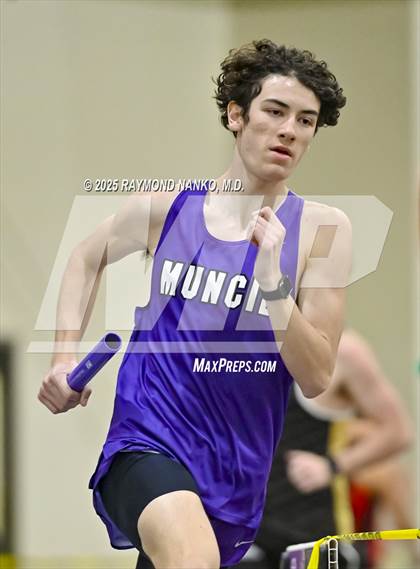 Thumbnail 3 in Taylor HSR Qualifier (4 x 800m Relay) photogallery.