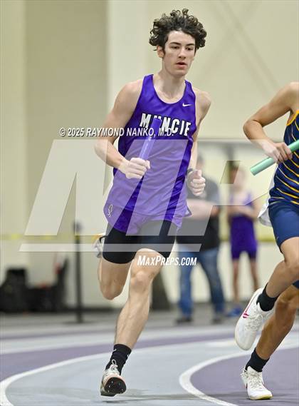 Thumbnail 3 in Taylor HSR Qualifier (4 x 800m Relay) photogallery.