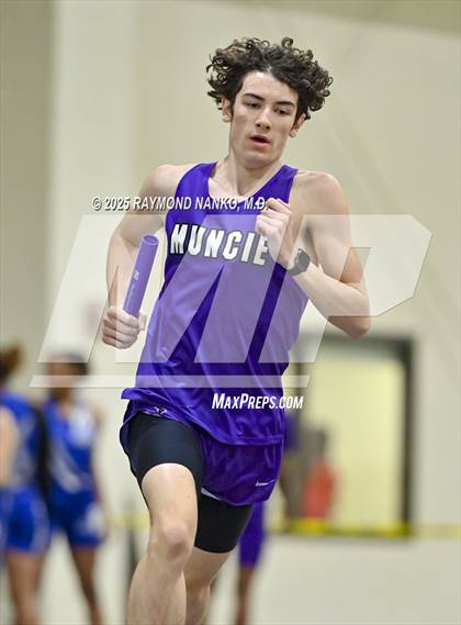 Thumbnail 2 in Taylor HSR Qualifier (4 x 800m Relay) photogallery.