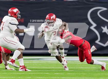 Thumbnail 1 in Katy vs North Shore Region (UIL 6A Regional Playoff) photogallery.