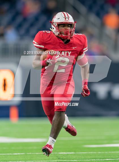 Thumbnail 1 in Katy vs North Shore Region (UIL 6A Regional Playoff) photogallery.