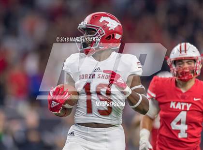 Thumbnail 3 in Katy vs North Shore Region (UIL 6A Regional Playoff) photogallery.