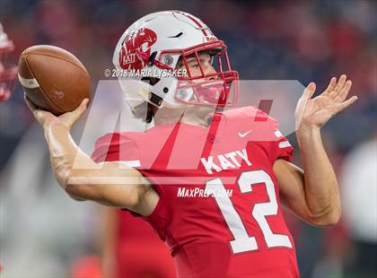 Thumbnail 1 in Katy vs North Shore Region (UIL 6A Regional Playoff) photogallery.