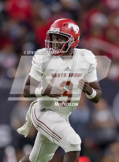 Thumbnail 2 in Katy vs North Shore Region (UIL 6A Regional Playoff) photogallery.