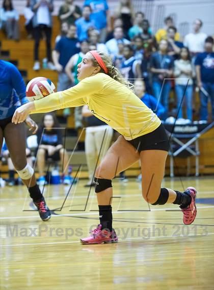 Thumbnail 2 in Chattahoochee vs. South Forsyth (Tri-Match) photogallery.