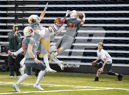 Thumbnail 1 in Eastside Catholic vs. O'Dea (WIAA 3A Final)  photogallery.