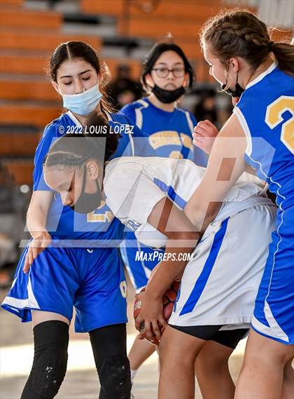 Thumbnail 2 in Charter Oak @ Diamond Ranch photogallery.