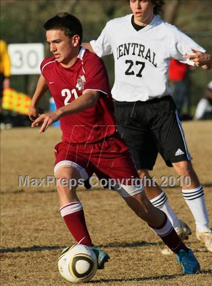 Thumbnail 1 in Knoxville Central vs Oak Ridge photogallery.