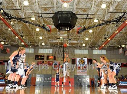 Thumbnail 3 in Villanova Prep vs. Mission Prep (CIF SS D5AA Final) photogallery.