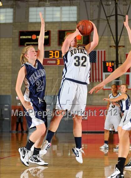 Thumbnail 3 in Villanova Prep vs. Mission Prep (CIF SS D5AA Final) photogallery.