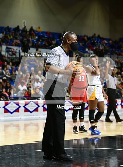Thumbnail 1 in North Little Rock vs. Northside (AAA 6A State Final) photogallery.