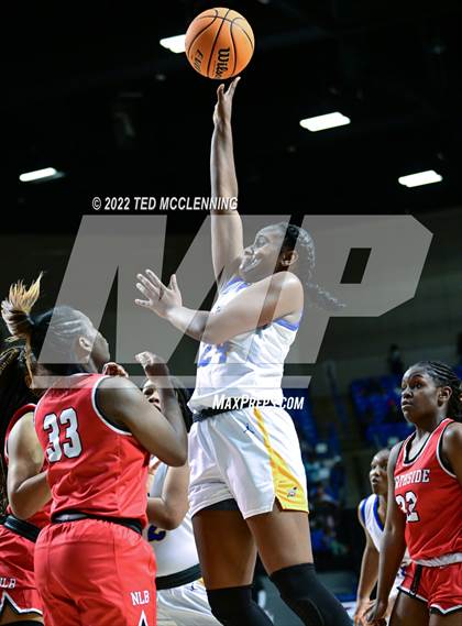 Thumbnail 3 in North Little Rock vs. Northside (AAA 6A State Final) photogallery.