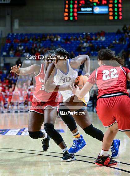 Thumbnail 2 in North Little Rock vs. Northside (AAA 6A State Final) photogallery.