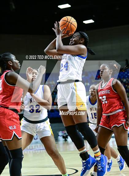 Thumbnail 1 in North Little Rock vs. Northside (AAA 6A State Final) photogallery.