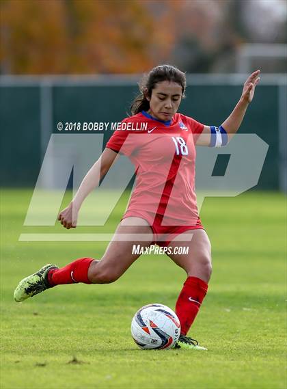 Thumbnail 1 in Chavez vs. Buchanan photogallery.